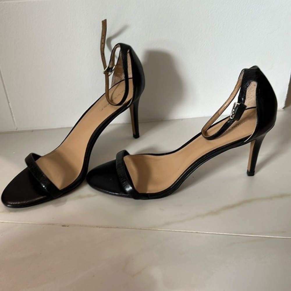 Banana republic sandals